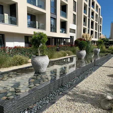 Azur Premium 2 * Varna