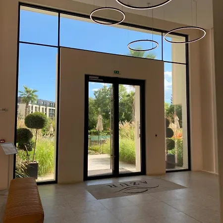 Azur Premium 2 Apartamento *